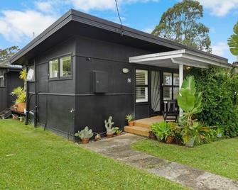 Adrift - Pet-friendly - 5 min Walk to Bay - Rustic Charm - Erowal Bay - Budynek