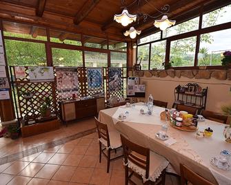 Giucalem La Casa Negli Orti - Piazza Armerina - Comedor