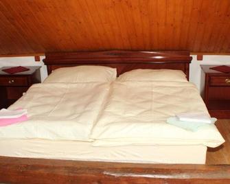 Penzion u dobrého lva - Frenstat - Bedroom