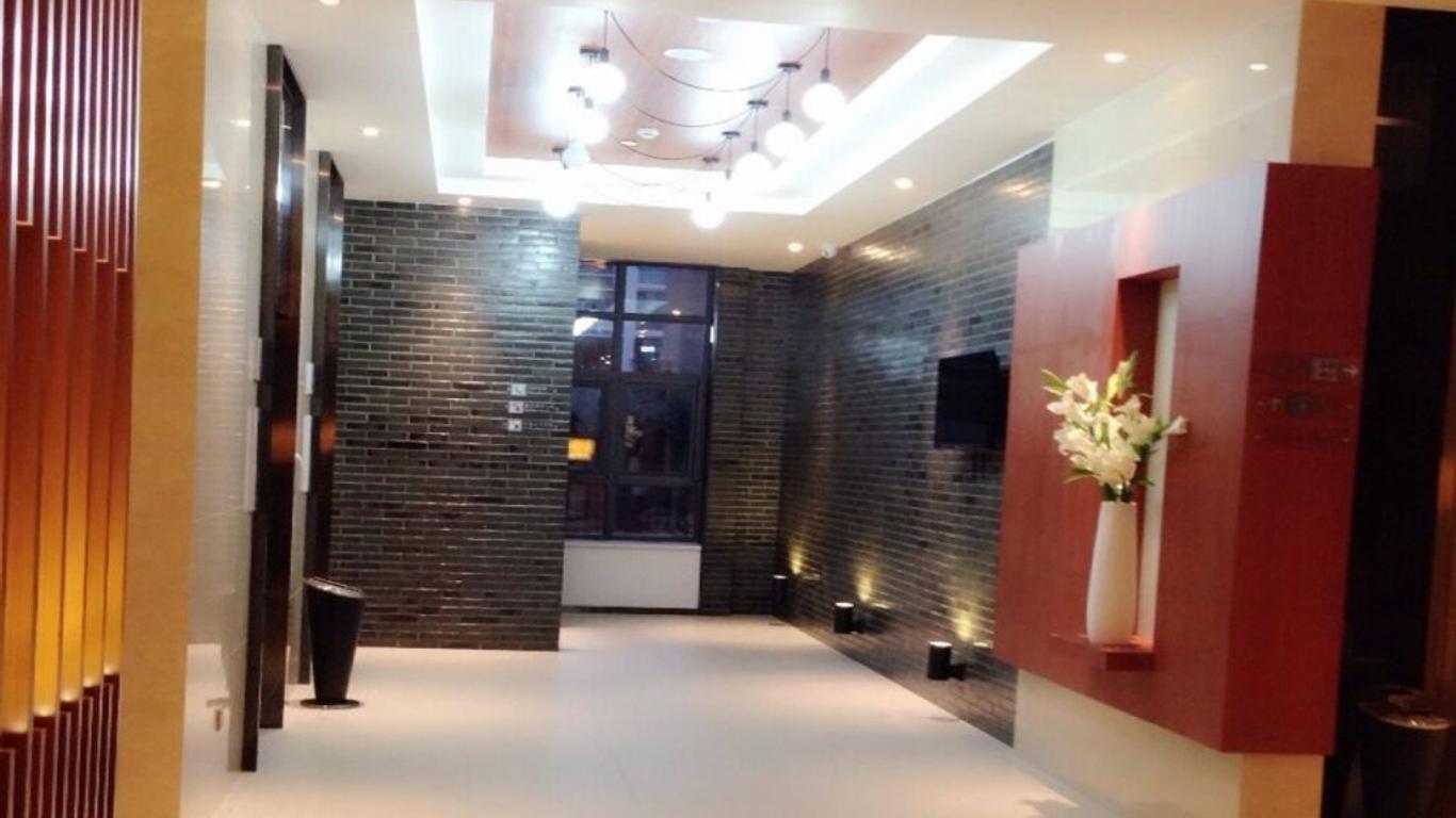 진장 인 셀렉트 상하이 인터내셔널 투어리스트 리조트 추안사 서브웨이 스테이션