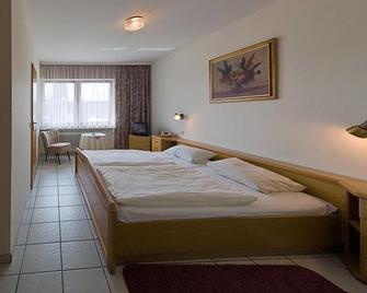 Hotel Schütz - Trier - Bedroom
