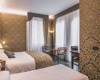 Hotel Al Malcanton - Venice - Phòng ngủ