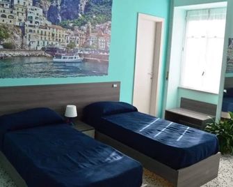 La fontana de li Papi - Cava de' Tirreni - Slaapkamer