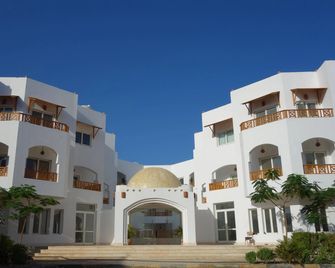 Blue Vision Diving Hotel (Adults Only) - Marsa Alam - Building