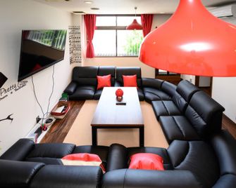 G'Day Hostel - Ōsaka - Lounge