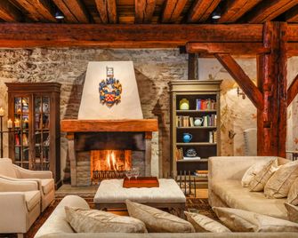 Schlössle Hotel - Small Luxury Hotels of the World - Tallinn - Salon