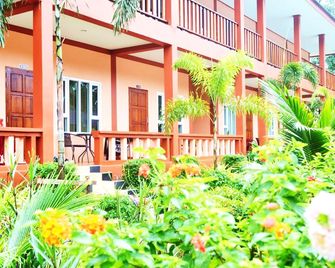 Peaceful Resort , Long Beach - Koh Lanta - Ko Lanta