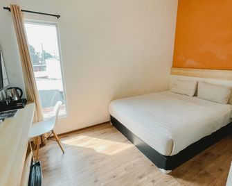 Sm Guesthouse - Yogyakarta - Bedroom