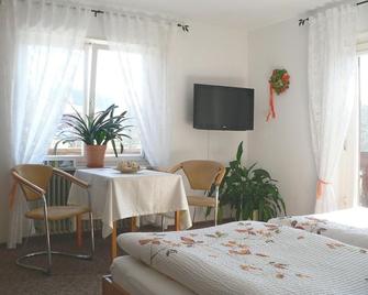 Landhotel Garni Schweizerhaus - Schönwald - Restaurant