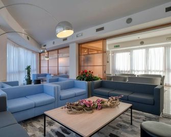 Hotel Sporting Trento - Trento - Lounge