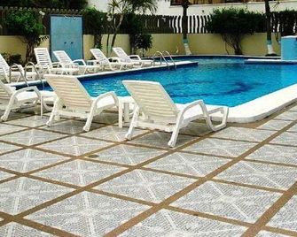 Hotel Las Quince Letras - קטיה לה מאר - בריכה