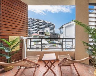 ItaThao Smart Stay with Elevator - Yuchi Township - Balkon