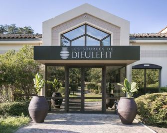 Domaine Les Sources de Dieulefit - Dieulefit - Edificio