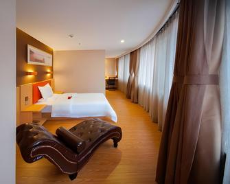 Greentree Alliance Hotel Chongqing Jiefangbei Walking Street - Chongqing - Bedroom
