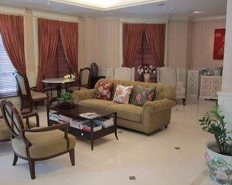 Aurum The River Place - Bangkok - Living room