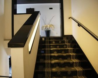 Shichahai Shadow Art Performance Hotel - Pekín - Escaleras