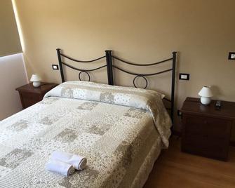 B&B Culla Dell'Aquila - L'Aquila - Habitación