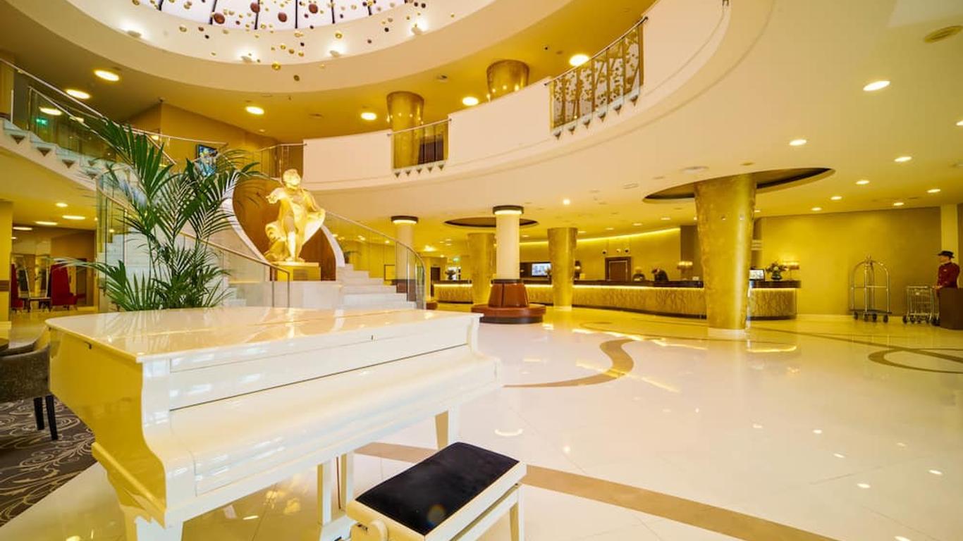 دون جيوفاني هوتل براج