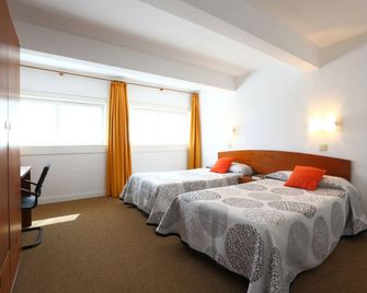 Hotel Record - سان سباستيان - غرفة نوم