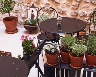 Duma Apartments Sibenik - Šibenik - Patio