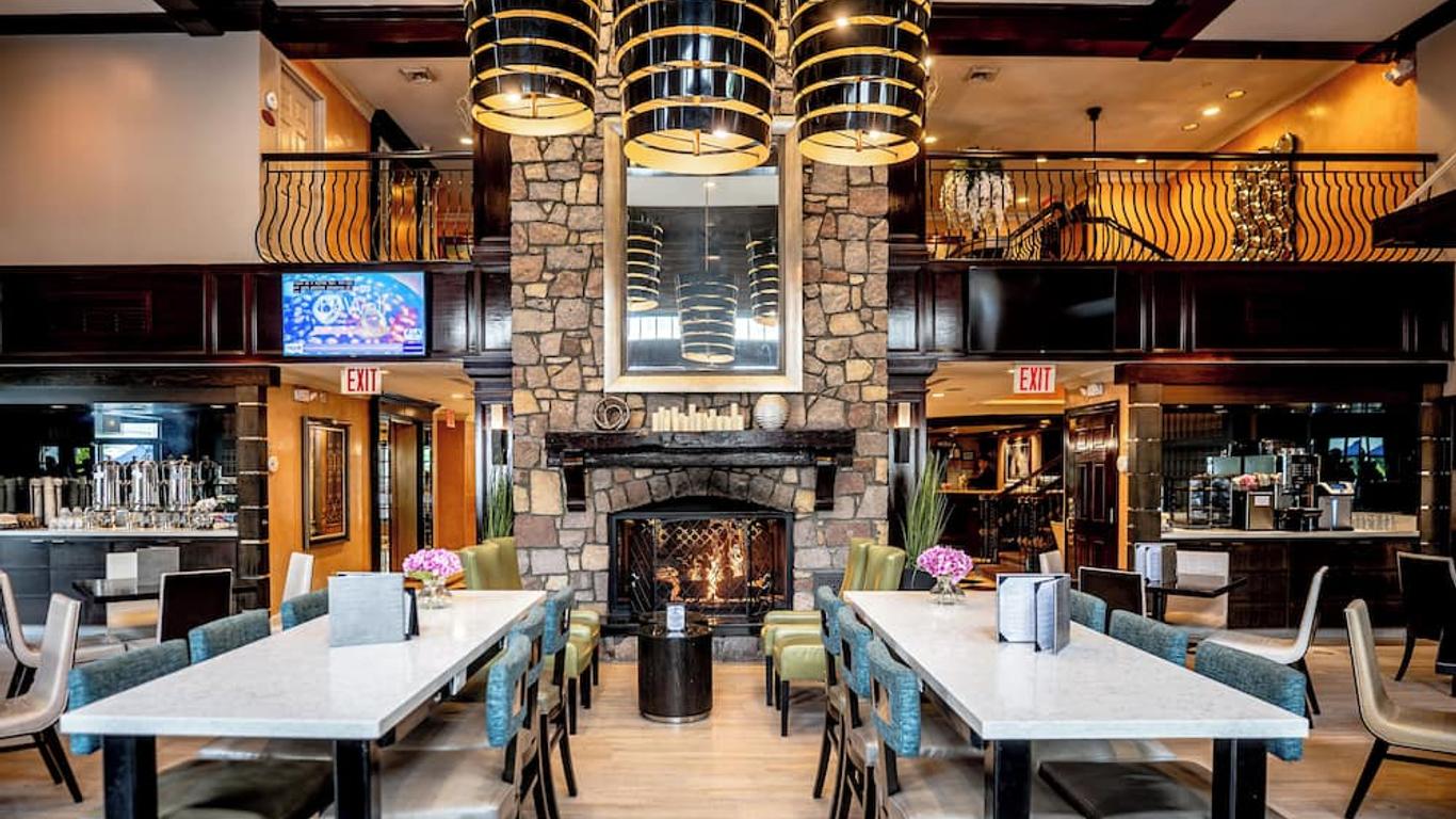 The Inn At Fox Hollow Hotel