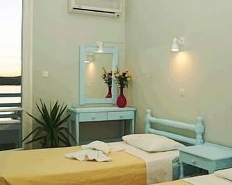 Hotel Paros - Parikia - Bedroom