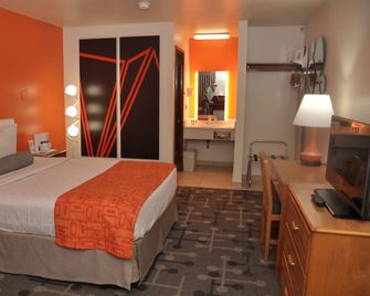 Howard Johnson by Wyndham Roseburg - Roseburg - Makuuhuone