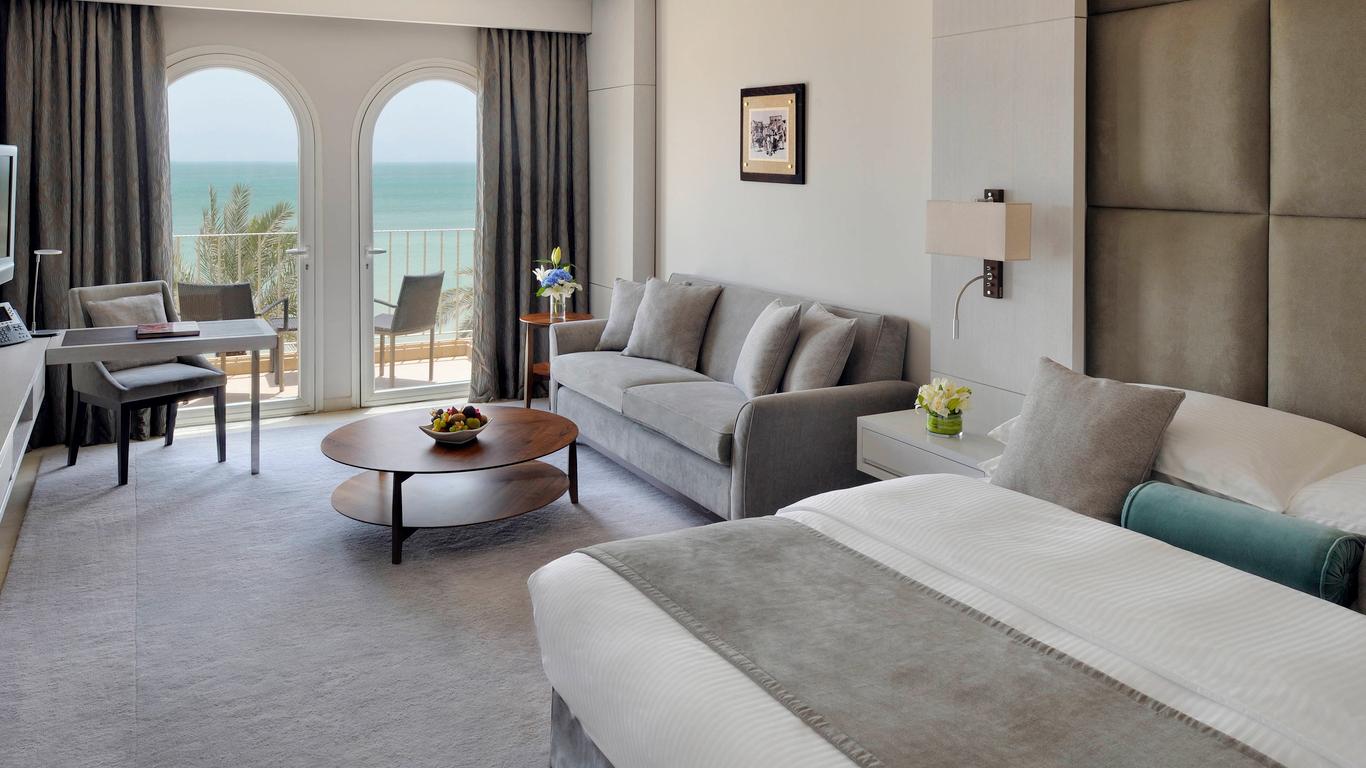 فندق وأجنحة موفنبيق البدع كويت