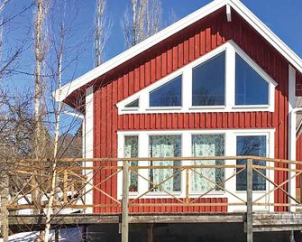 Awesome Home In Vimmerby With Wifi - Vimmerby - Gebäude