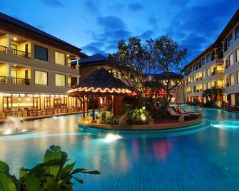 Patong Paragon Resort & Spa - Patong - Zwembad
