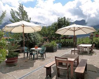 casa rural Dera Hont - Vilamos - Patio