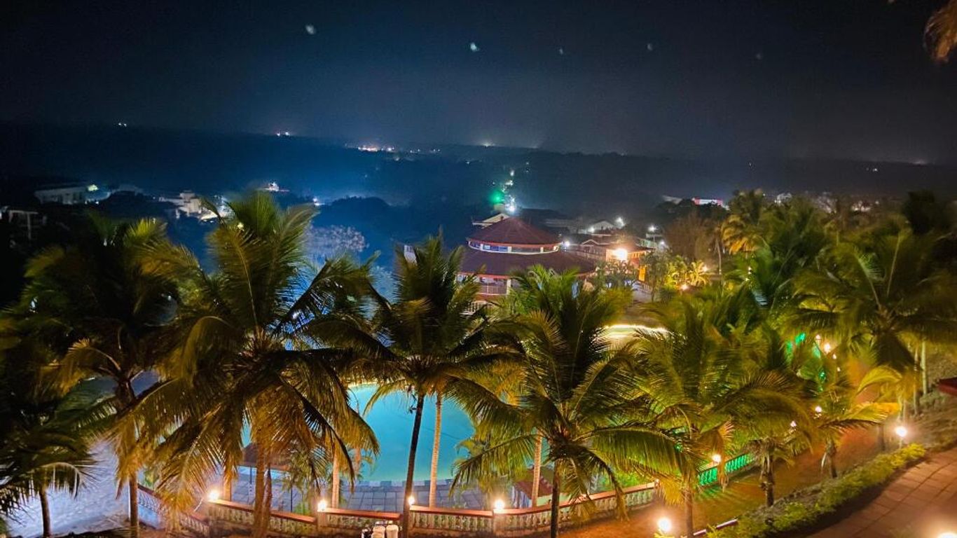 Indismart Woodbourne Resort