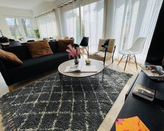 Villa City Garden - Maison Spacieuse Et Jardin - Proche Centre Ville - Cholet - Sala de estar