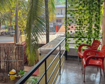 Zulley Eco Resort - Morjim - Balkon