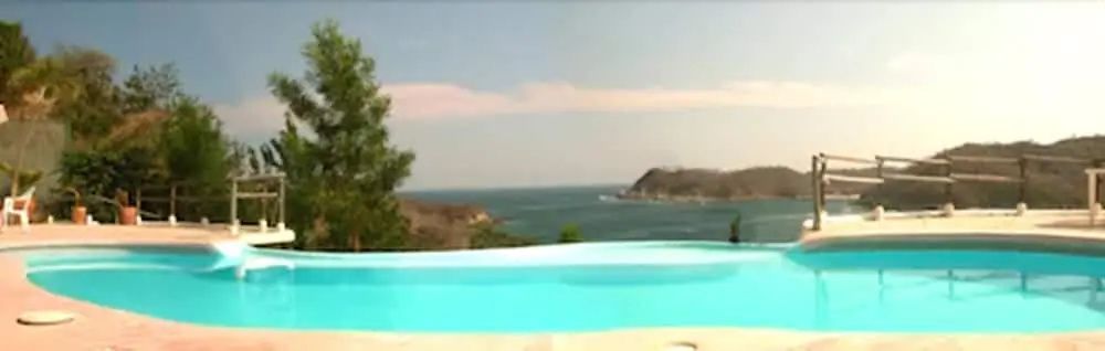 Hotel Villas Fandango - La Crucecita - Piscina
