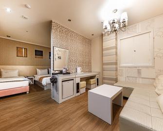 위너스호텔 - 당진 - 거실