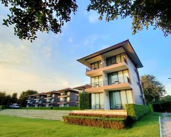 The Zeit River Kwai - Kanchanaburi - Building