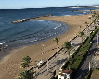 See Barcelona and spend relaxing days by the sea! - Cunit - Playa
