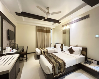 Hotel Royale Ambience - Raipur - Bedroom