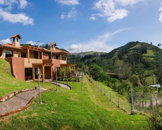 Llullu Llama Mountain Lodge - Sigchos - Edificio