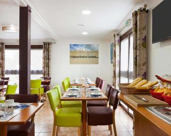 Brit Hotel Essentiel Arras - Arras - Restaurant