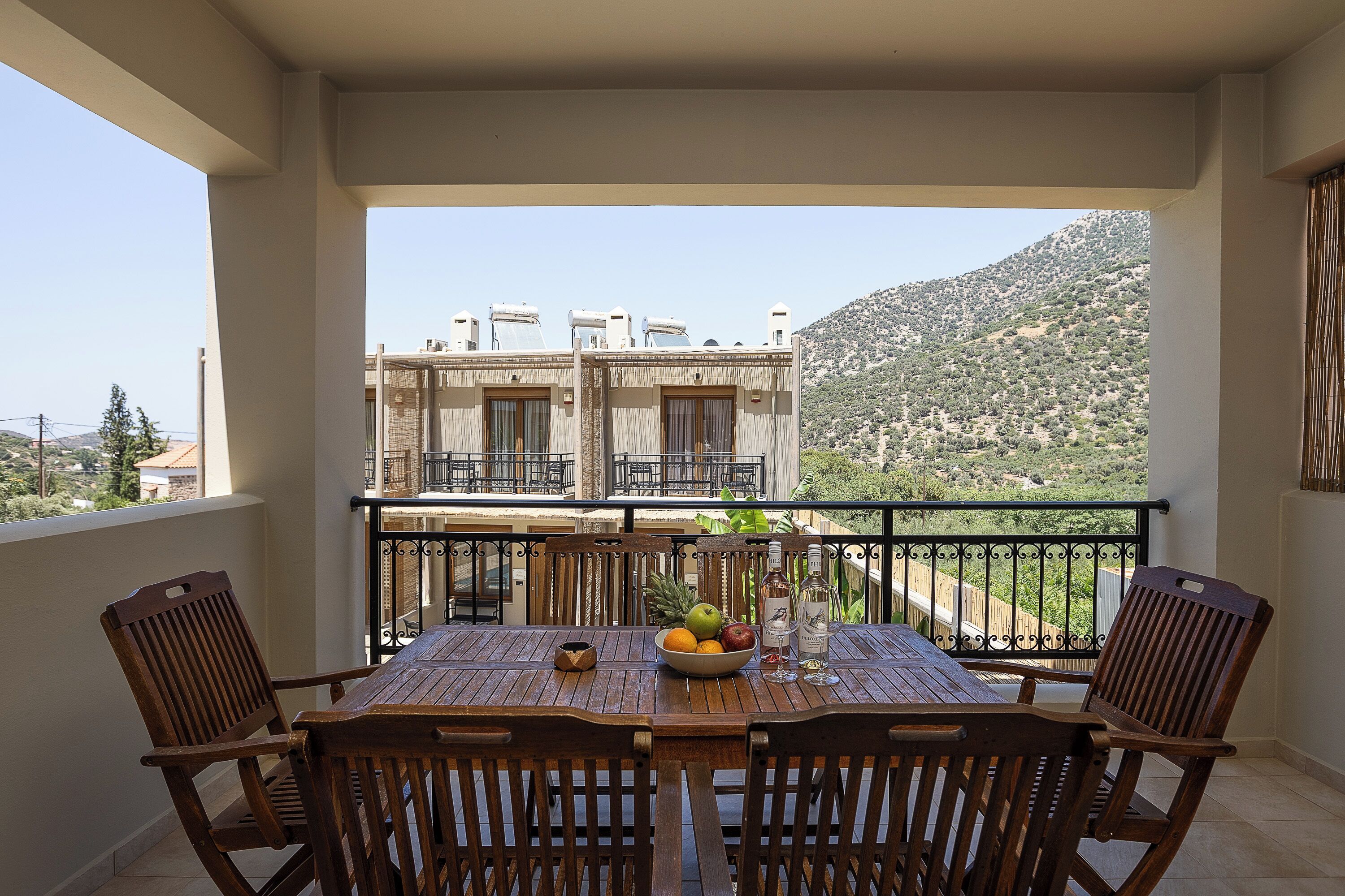 Pantheon Villas & Suites