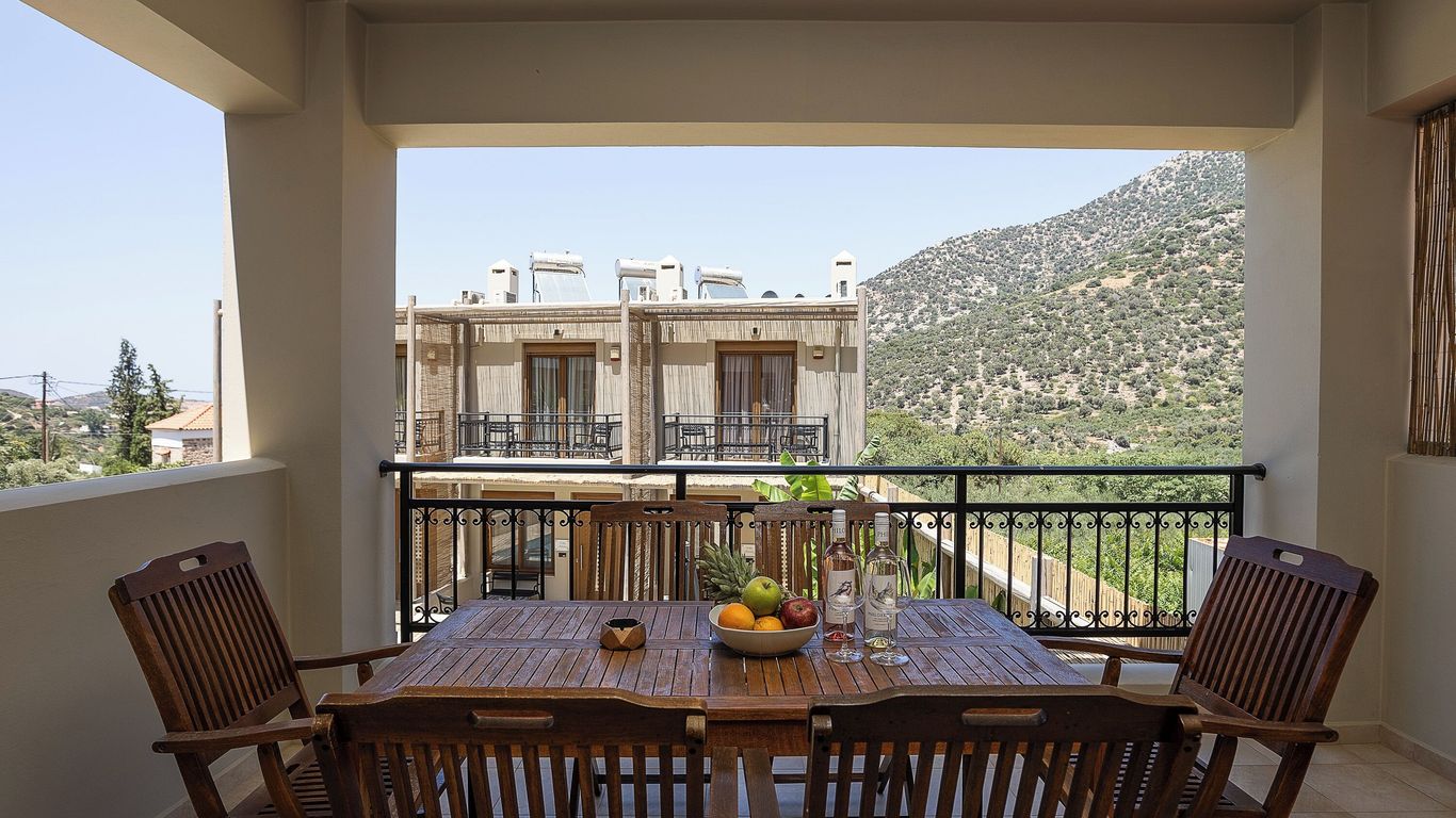 Pantheon Villas & Suites