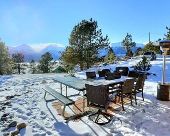 The Moose Meadow | Alpine Lake Lookout | Fast Wifi - Twin Lakes (Lake County) - Patio