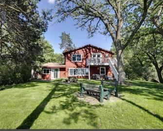 Maple Hill Lodge on Clearwater Lake. Pool, Beach and Boat Slip! (Annandale) - Annandale - Edificio