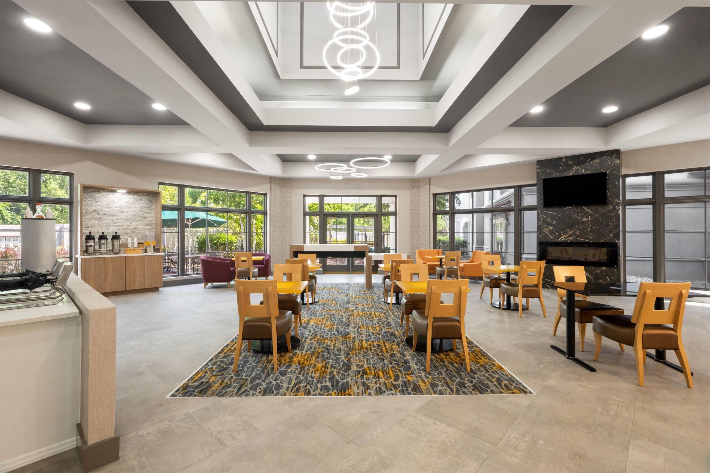 La Quinta Inn & Suites by Wyndham Raleigh Cary - Cary - Restaurante