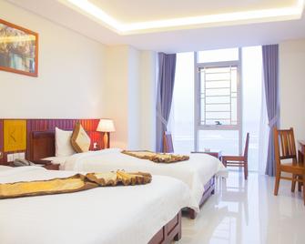 Vinh Hoang Hotel - Dong Hoi - Bedroom