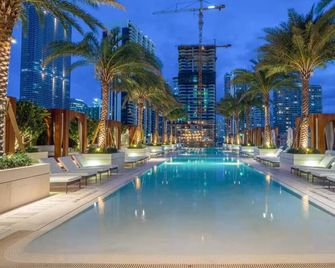 Suites At Sls Lux Brickell Managed By Ce - Mai-a-mi