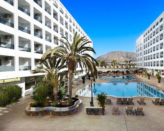 Kn Aparthotel Columbus - Playa de las Américas - Pool