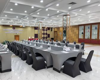 Pinehurst Golf Club & Hotel - Pathum Thani - Sala de reuniones